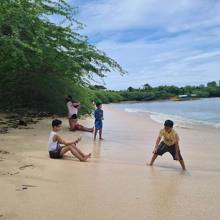 Calatagan'S Bahay Kubo - With Beach Access Exterior foto